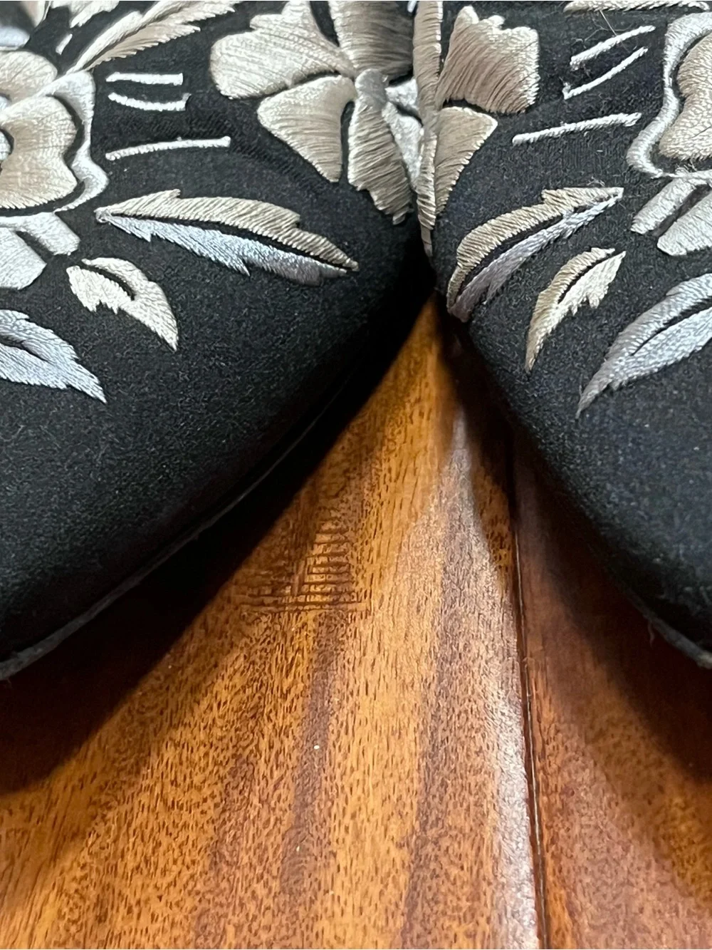 Twin-Set Black Pointed Slip-On Flats with White Floral Embroidery